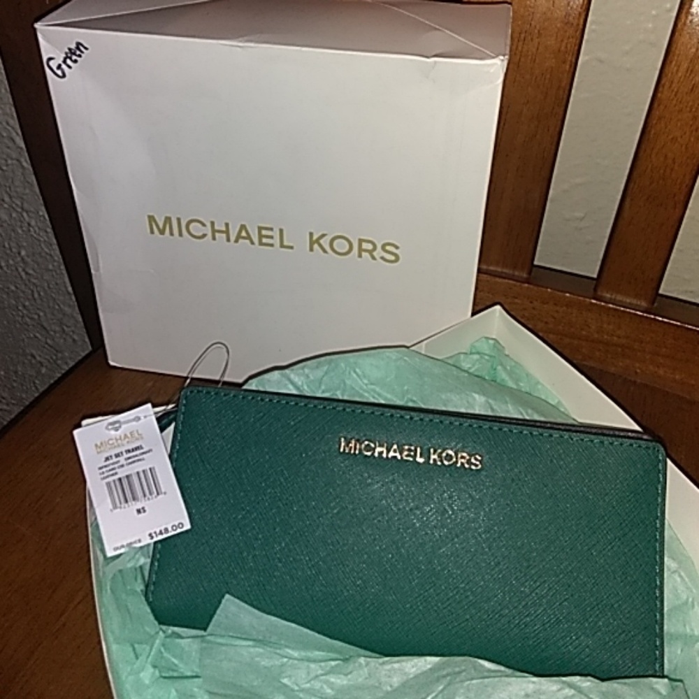 Michael Kors- Leather Emerald Wallet
